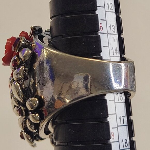 Vintage Red Floral Filigree Ring Silver Tone with Crystals - Picture 8 of 13
